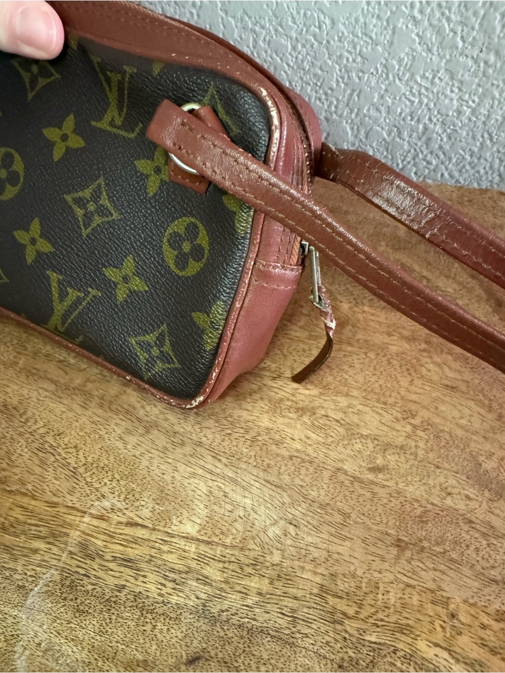 Louis Vuitton Toiletry WITH COA - Picture 4 of 10